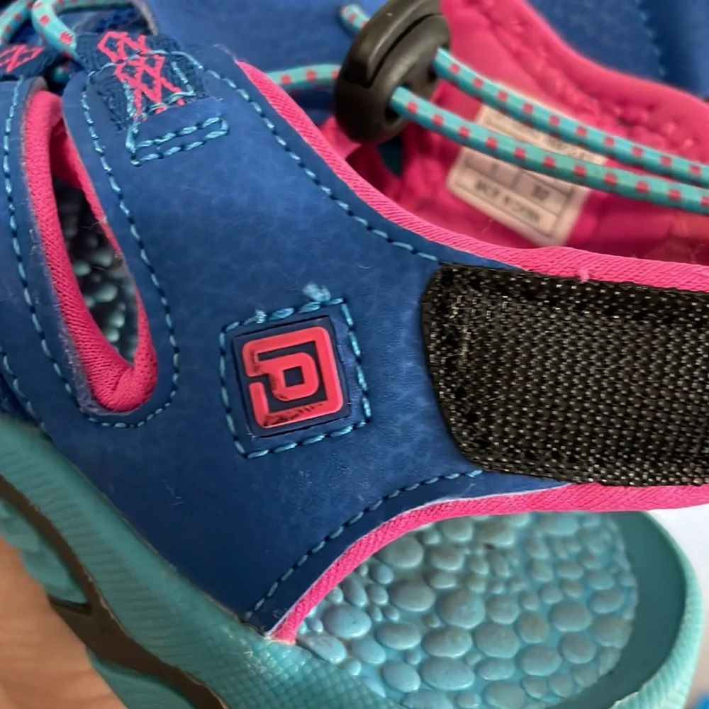 Dream Pairs water hiking shoes pink blue size 1